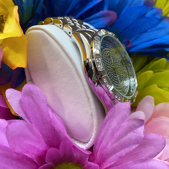 NEW* Men silver flashy big face watch - Picture 5 of 8